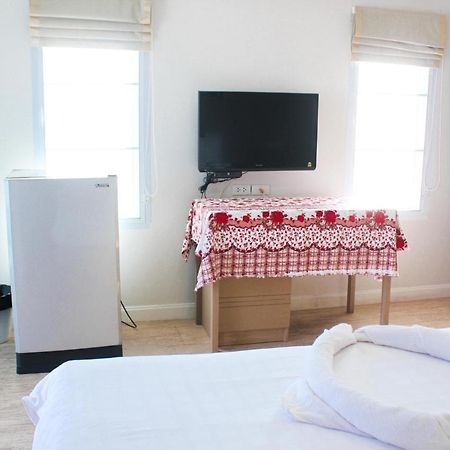 Plus Hotel Loei Extérieur photo