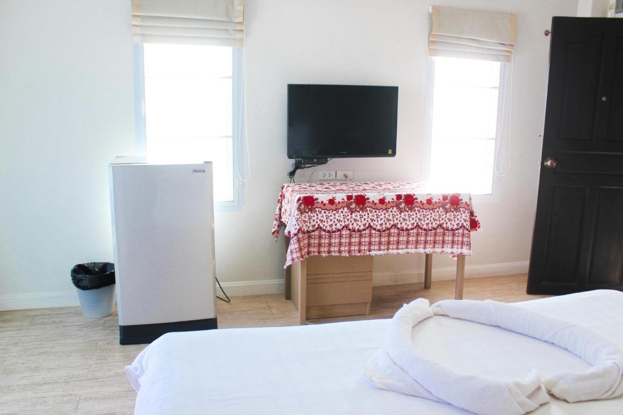 Plus Hotel Loei Extérieur photo