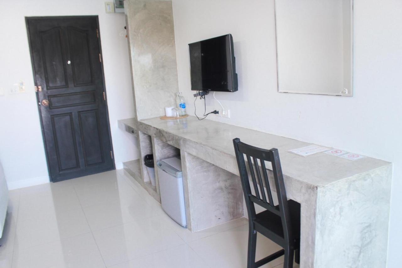 Plus Hotel Loei Extérieur photo